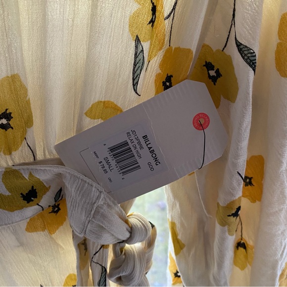 Woman’s Billabong Relax On High Gold Dust Wrap Dress NWT - Picture 12 of 15